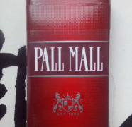 户外烟雾弹染色衣服有毒